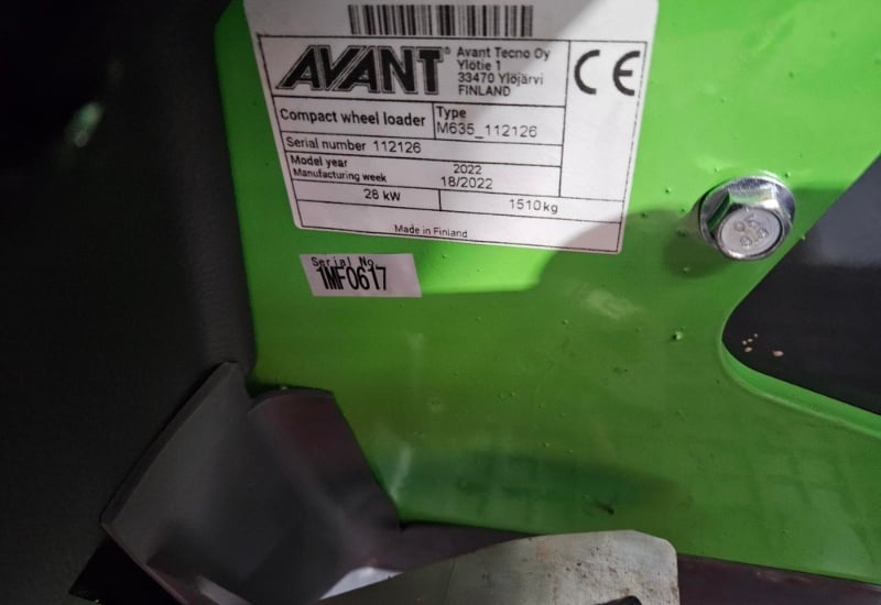 Avant 635 loader