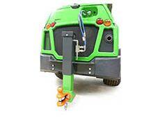 Avant attachment - Hydraulic trailer hitch