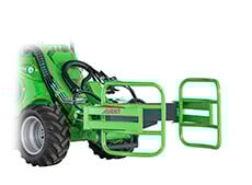 Avant attachment - Round bale grab