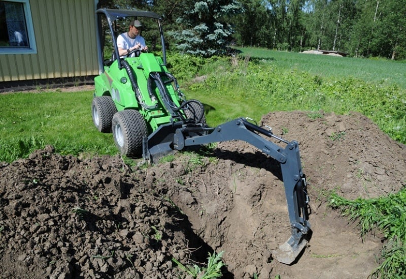 Backhoe 210 - 4