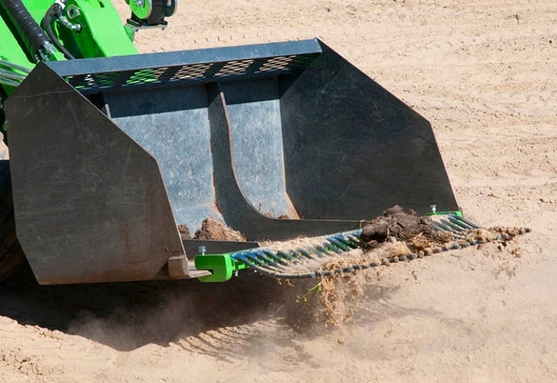 Manure Loader Horse Manure Collector | Loader Attachment | Avant NZ