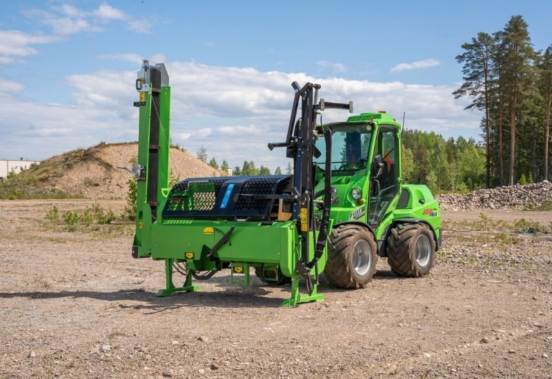 Log Cutter/Splitter | Loader Attachment | Avant NZ