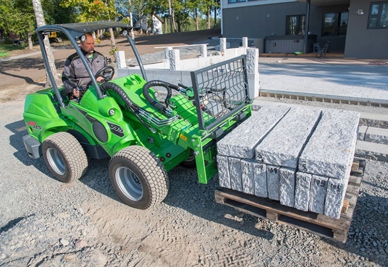Pallet fork with side shift - 3