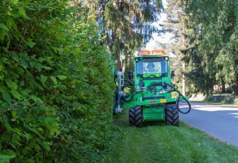 S30 rotary hedge cutter - 3