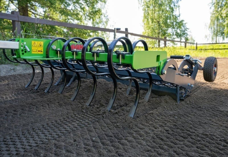 Spring tine cultivator - 7